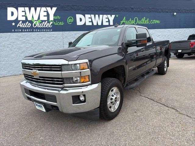 2015 Chevrolet Silverado HD 1LT 4WD Crew Cab Standard Box's photo