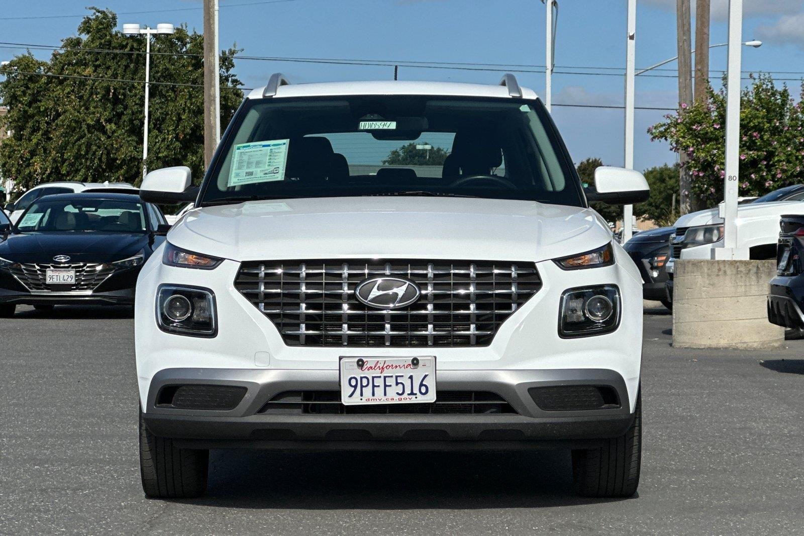 Certified Used 2025 Lunar White Hyundai SEL image 8
