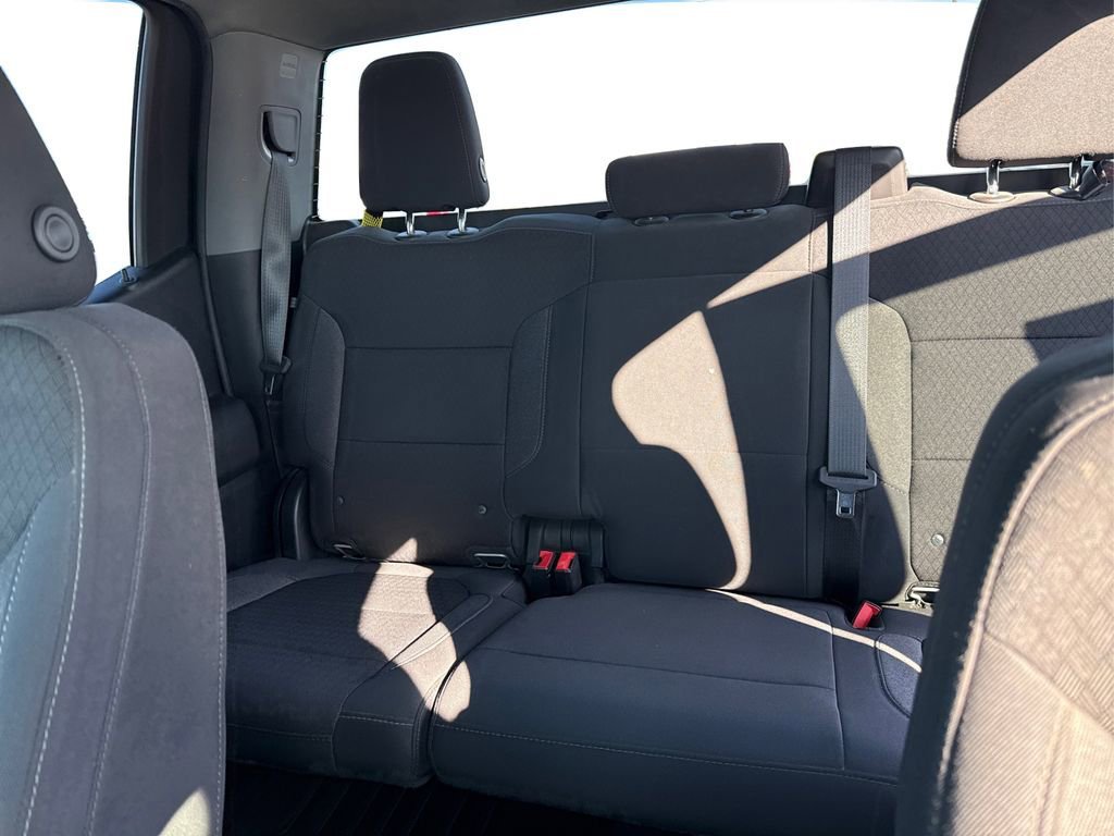 Used 2022 Silver Ice Metallic Chevrolet LT image 10
