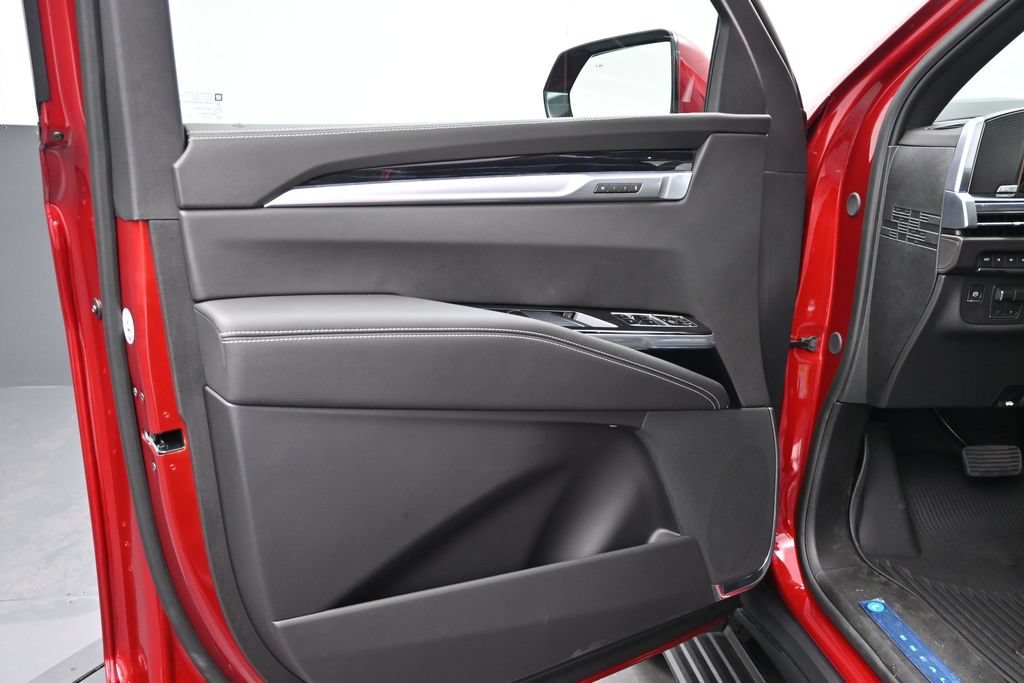 2026 Cadillac Escalade Sport - Photo 10