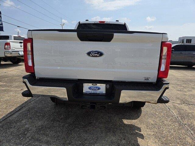Used 2024 Oxford White Ford XLT image 4