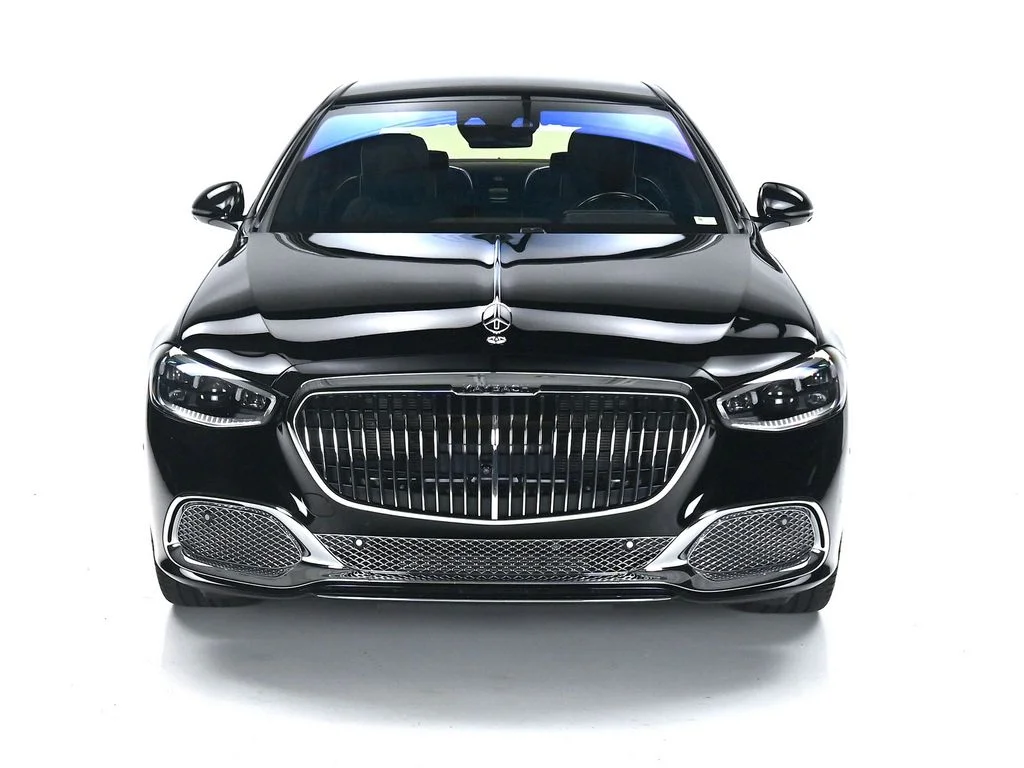 Used 2024 Obsidian Black Mercedes-Benz Maybach S 680 image 2