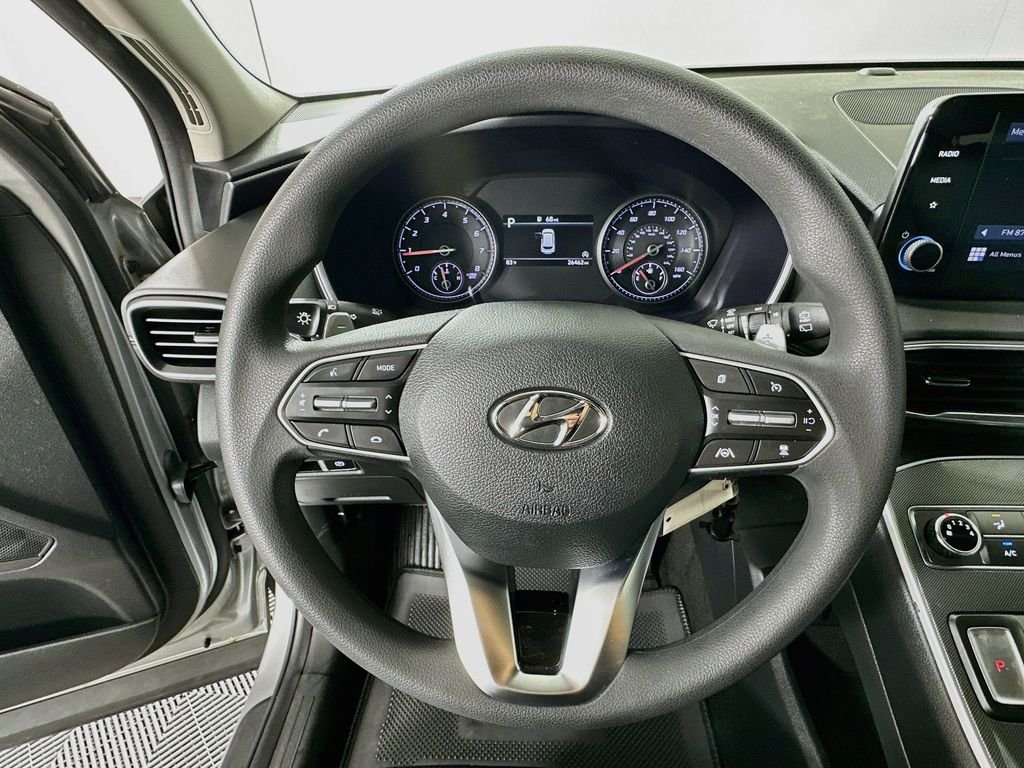 Used 2023 Silver Hyundai SE image 11
