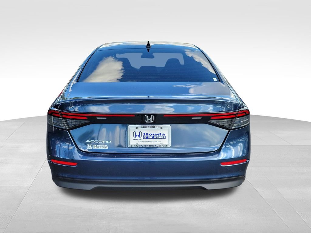 Certified Used 2026 Canyon River Blue Metallic Honda SE image 9