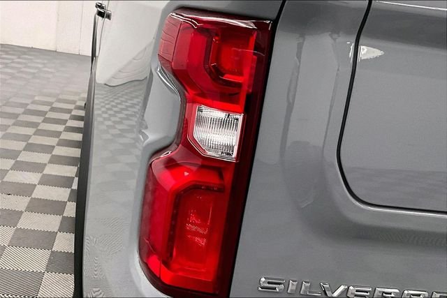 2025 Chevrolet Silverado 1500 ZR2 - Photo 36