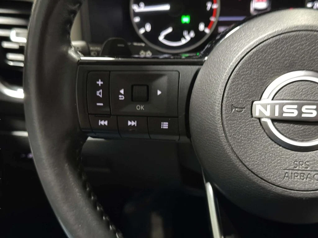 Certified Used 2023 Super Black Nissan SL image 16