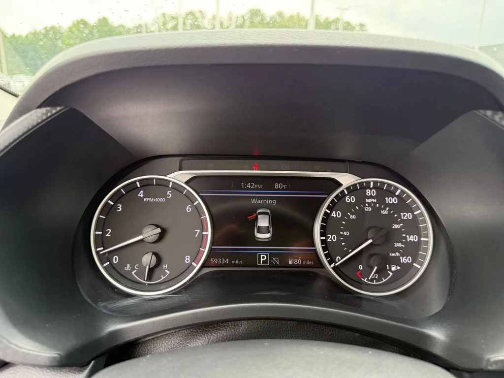 Used 2024 Gray Nissan SV image 15