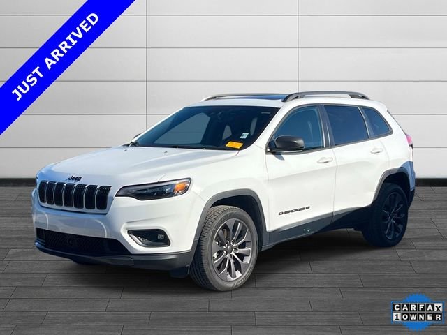 Certified Used 2021 White Jeep Latitude Lux image 7