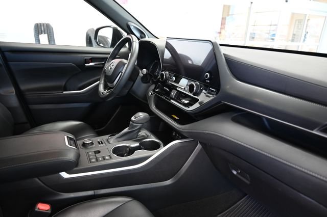 2023 Toyota Highlander XSE - Photo 15