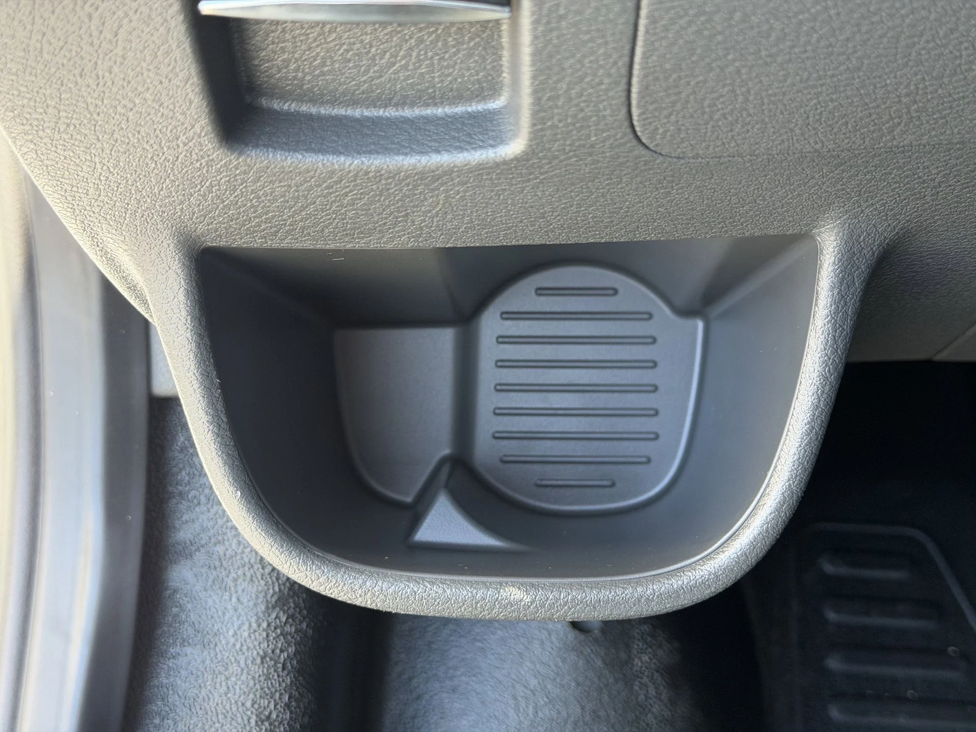 New 2026 Oxford White Ford Cargo Van image 17