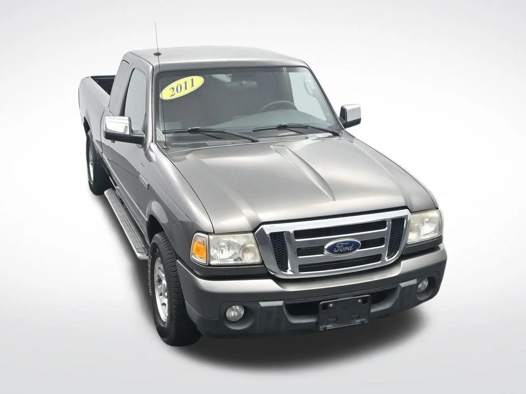 Used 2011 Dark Shadow Gray Metallic Ford XLT image 27