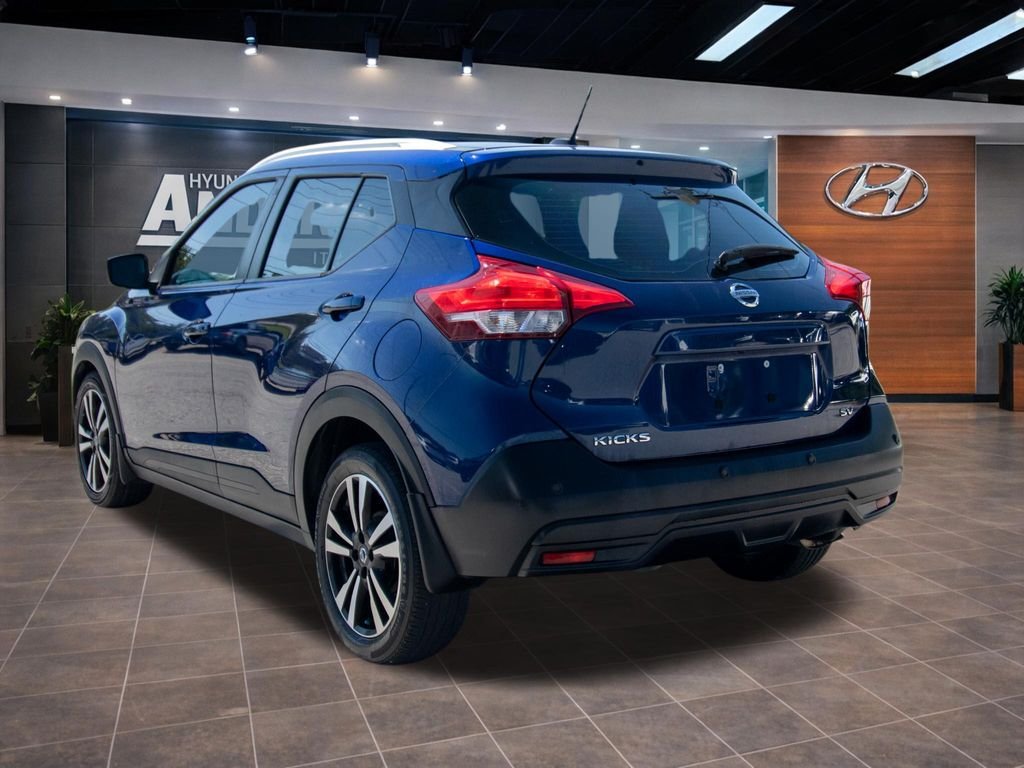 Used 2020 Blue Nissan SV image 11