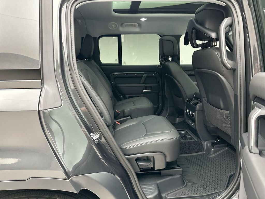 New 2026 Carpathian Grey Land Rover S image 7