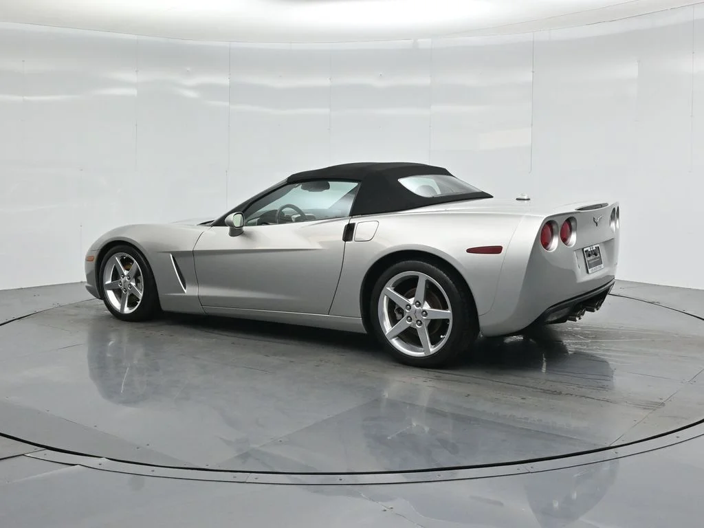 Used 2005 Silver Chevrolet Base image 6