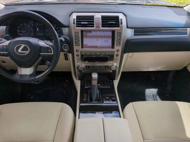 Used 2020 Silver Lexus 460 image 13