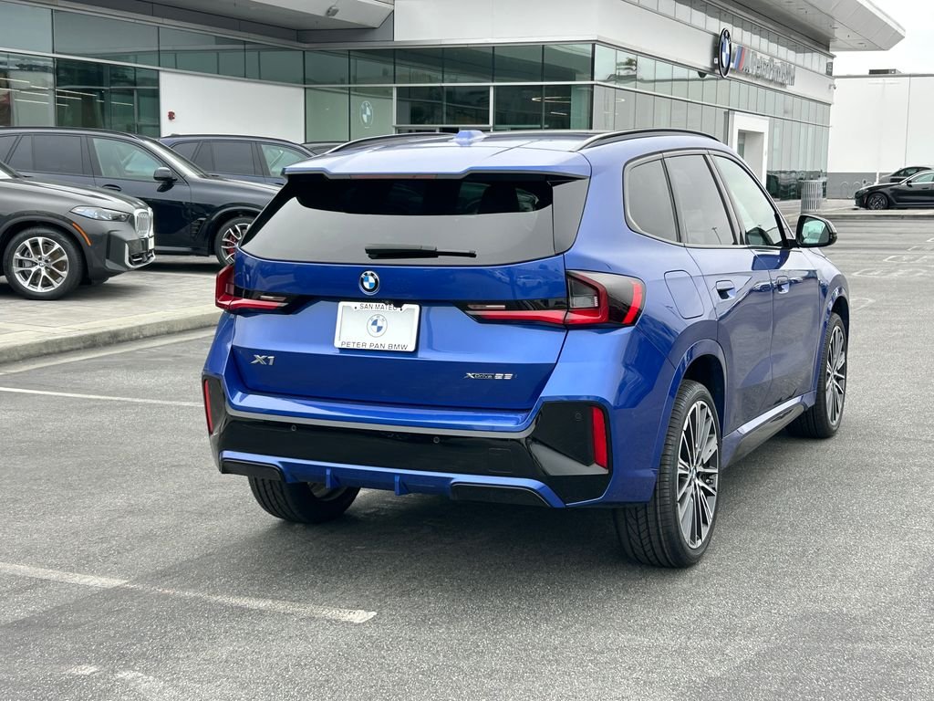 Certified Used 2023 Portimao Blue Metallic BMW xDrive28i image 5