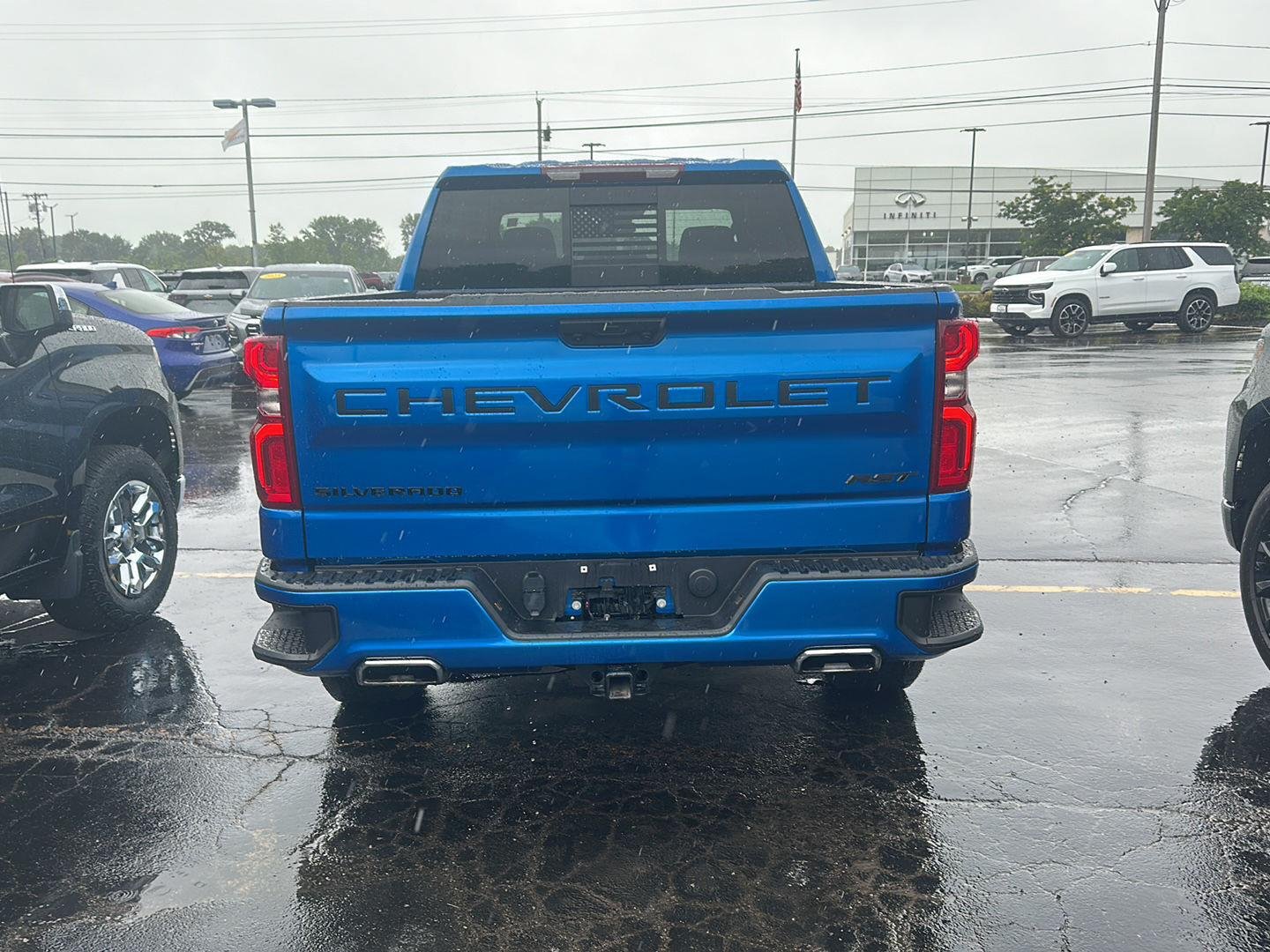 Used 2023 Glacier Blue Metallic Chevrolet RST image 3