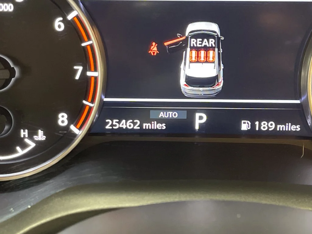 Used 2023 White Nissan SL image 25