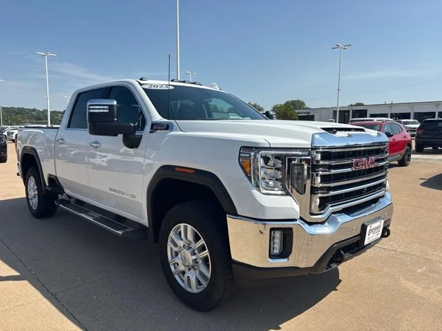 Used 2023 SUMMIT WHITE GMC SLT image 1