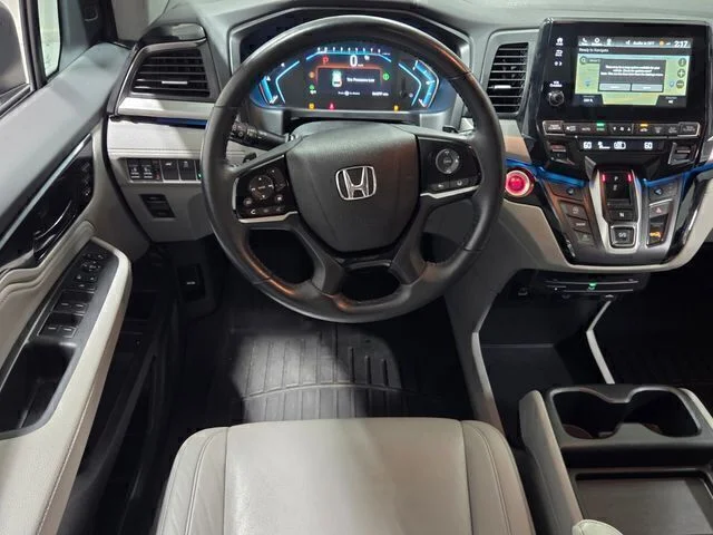 Used 2023  Honda Touring image 7