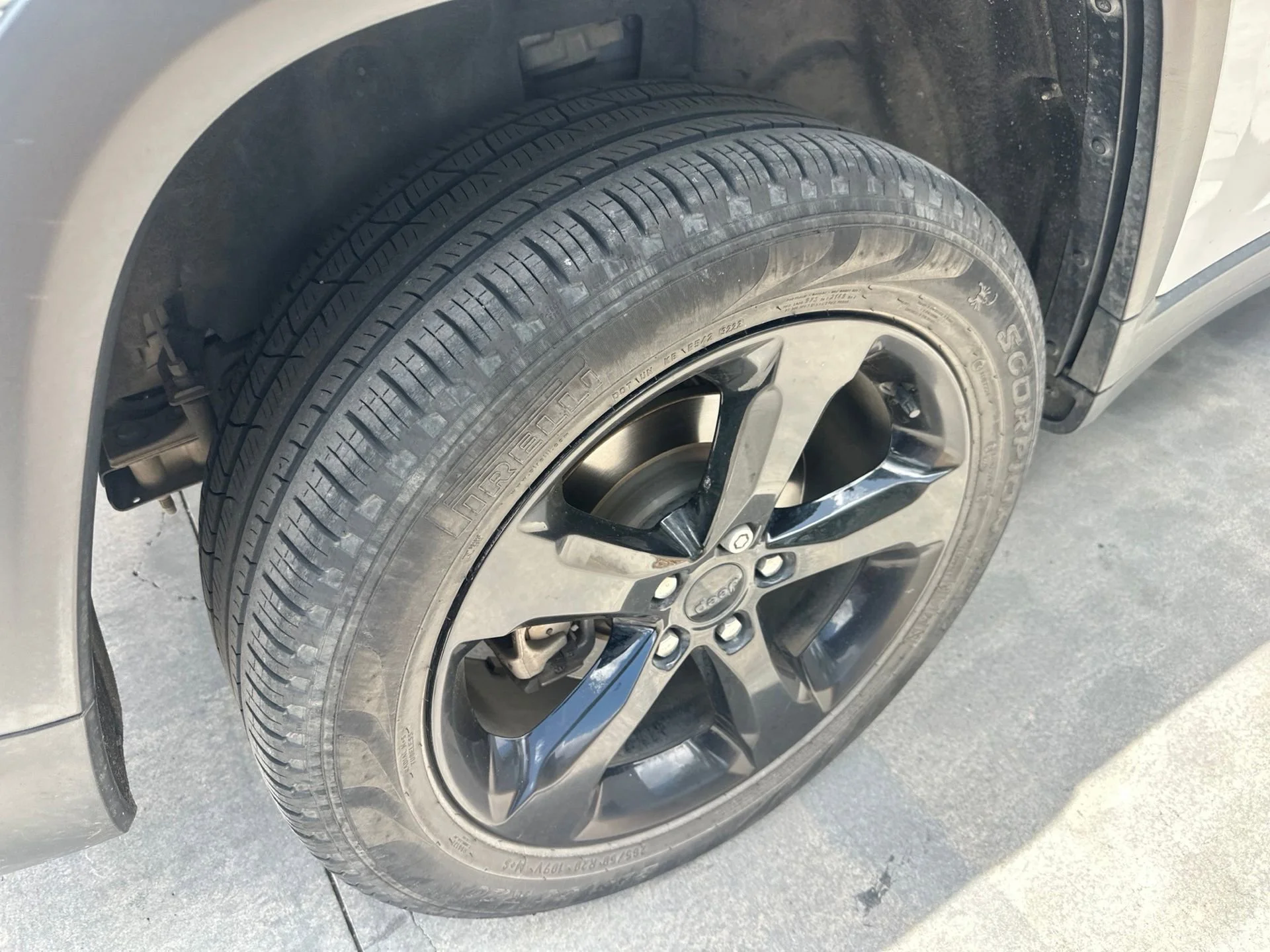 Used 2023 Bright White Clearcoat Jeep Limited image 19