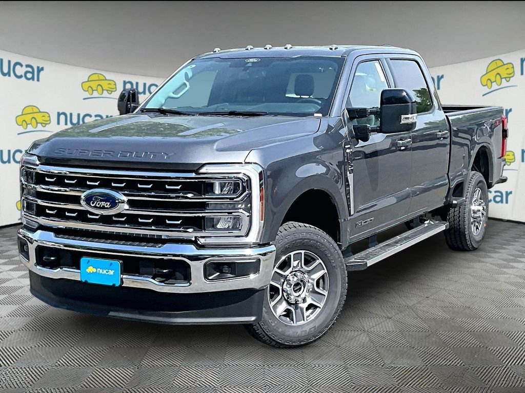New 2026 Carbonized Gray Metallic Ford Lariat image 2