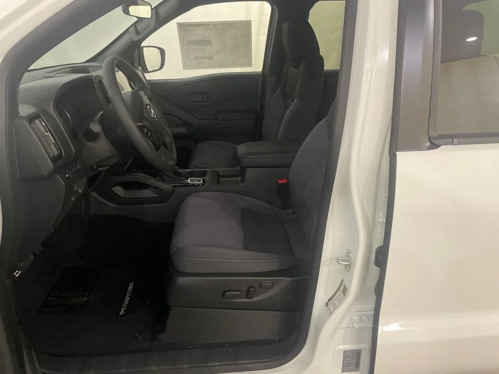 New 2026 Glacier White Nissan Crew Cab SV image 10