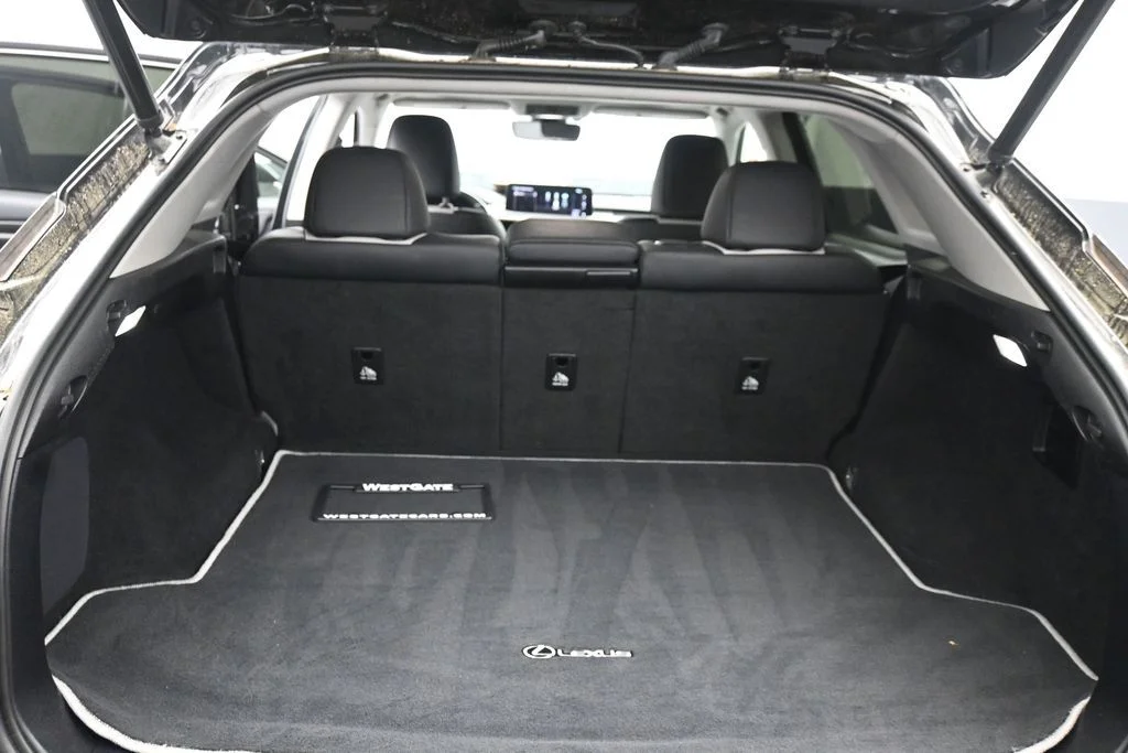 Used 2022 Black Lexus 350 image 24