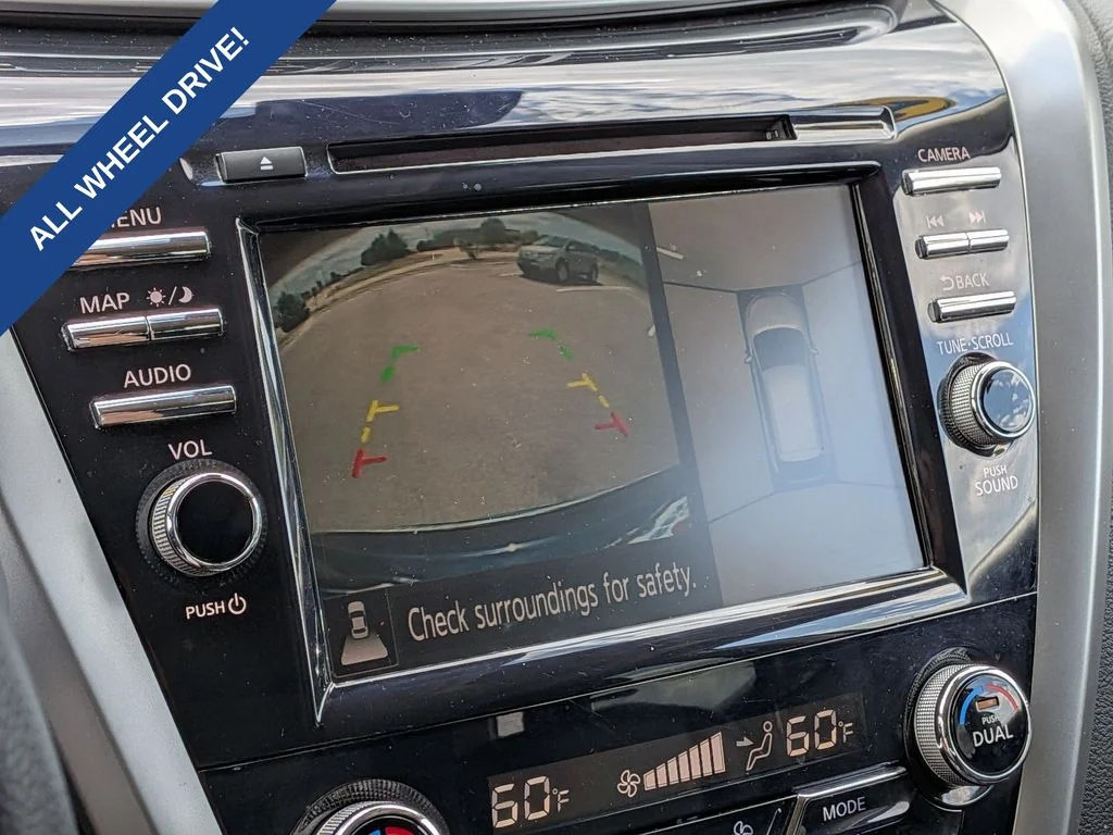 Used 2023 Blue Nissan SL image 19
