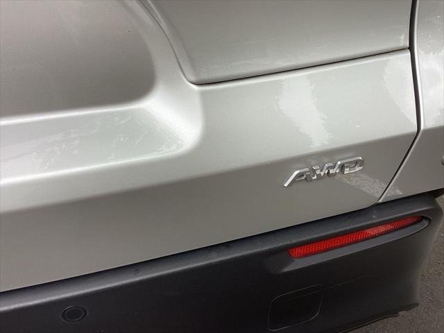 Certified Used 2023 ELEMENTAL SILVER Toyota  image 18