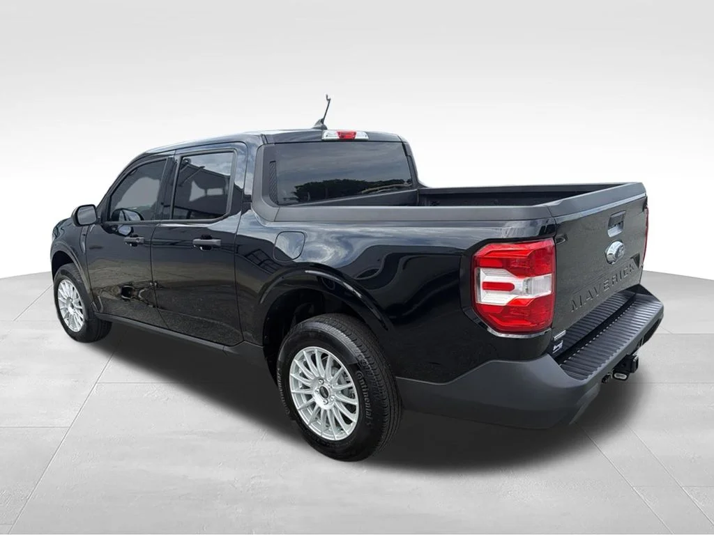 Used 2024 Black Ford XL image 3