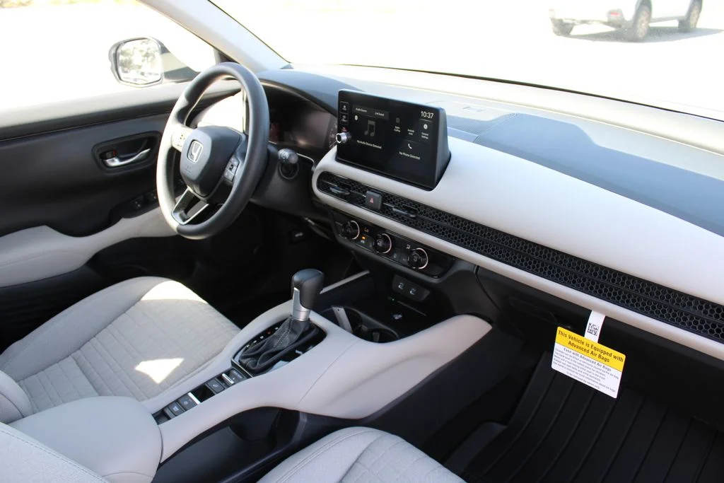 New 2026 Platinum White Pearl Honda AWD LX image 18