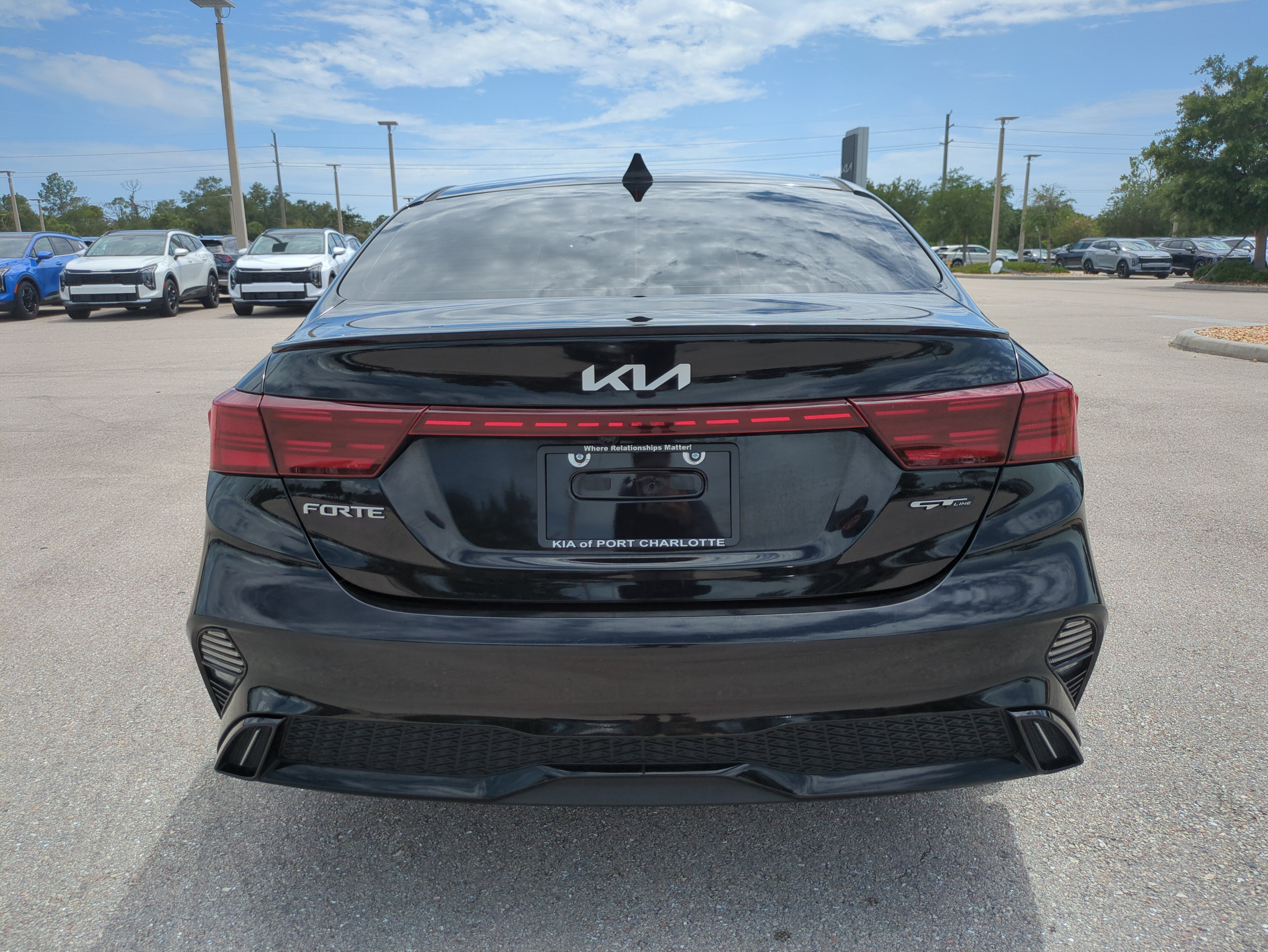 Certified Used 2022 Aurora Black Kia GT-Line image 5