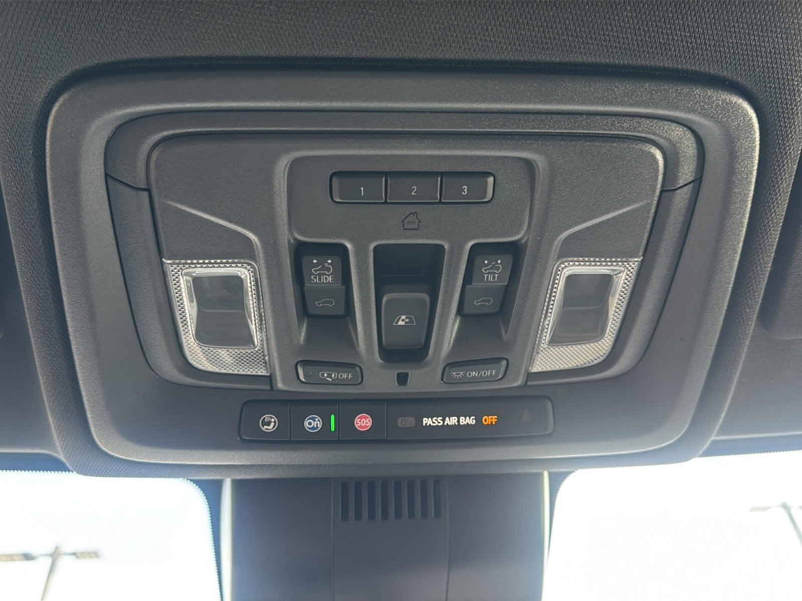 2024 Chevrolet Silverado 1500 ZR2 - Photo 42