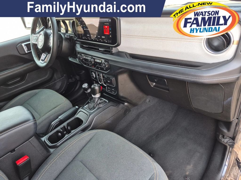 Used 2024 Black Jeep Sahara image 29