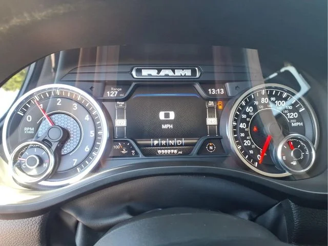 Used 2022 Silver Ram Laramie image 24