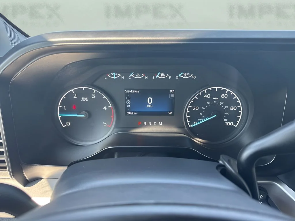 Used 2024 Silver Ford XLT image 21