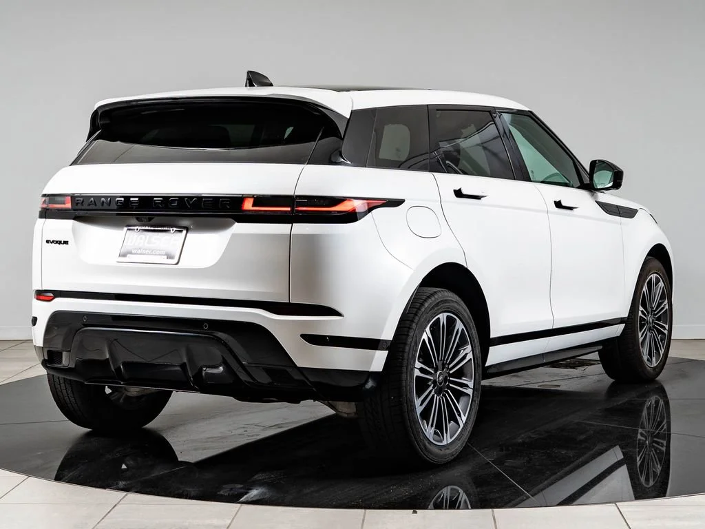 Used 2025 Ostuni Pearl White Metallic Land Rover Dynamic image 10