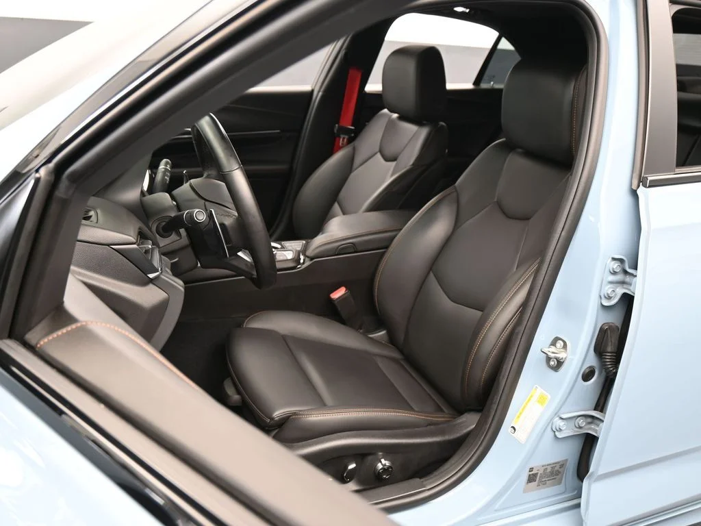 Used 2025 Drift Metallic Cadillac V-Series image 12