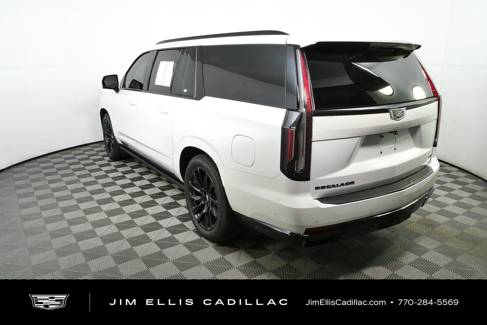 Used 2023 Crystal White Tricoat Cadillac 4WD Sport Platinum image 26