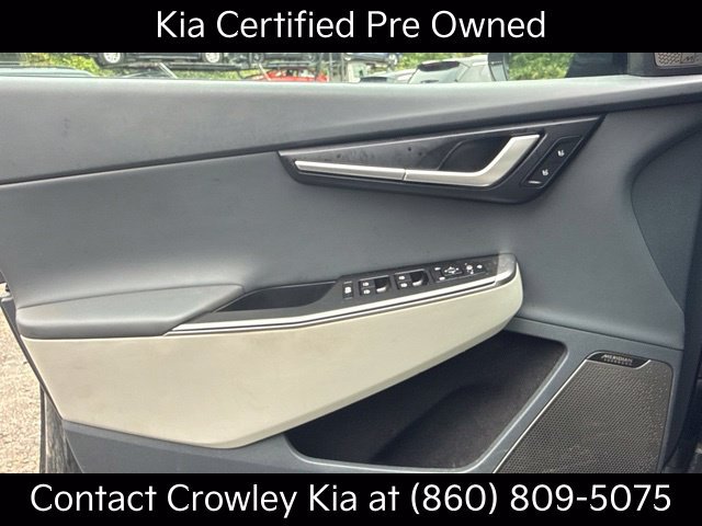 Certified Used 2024 Gray Kia Wind image 17