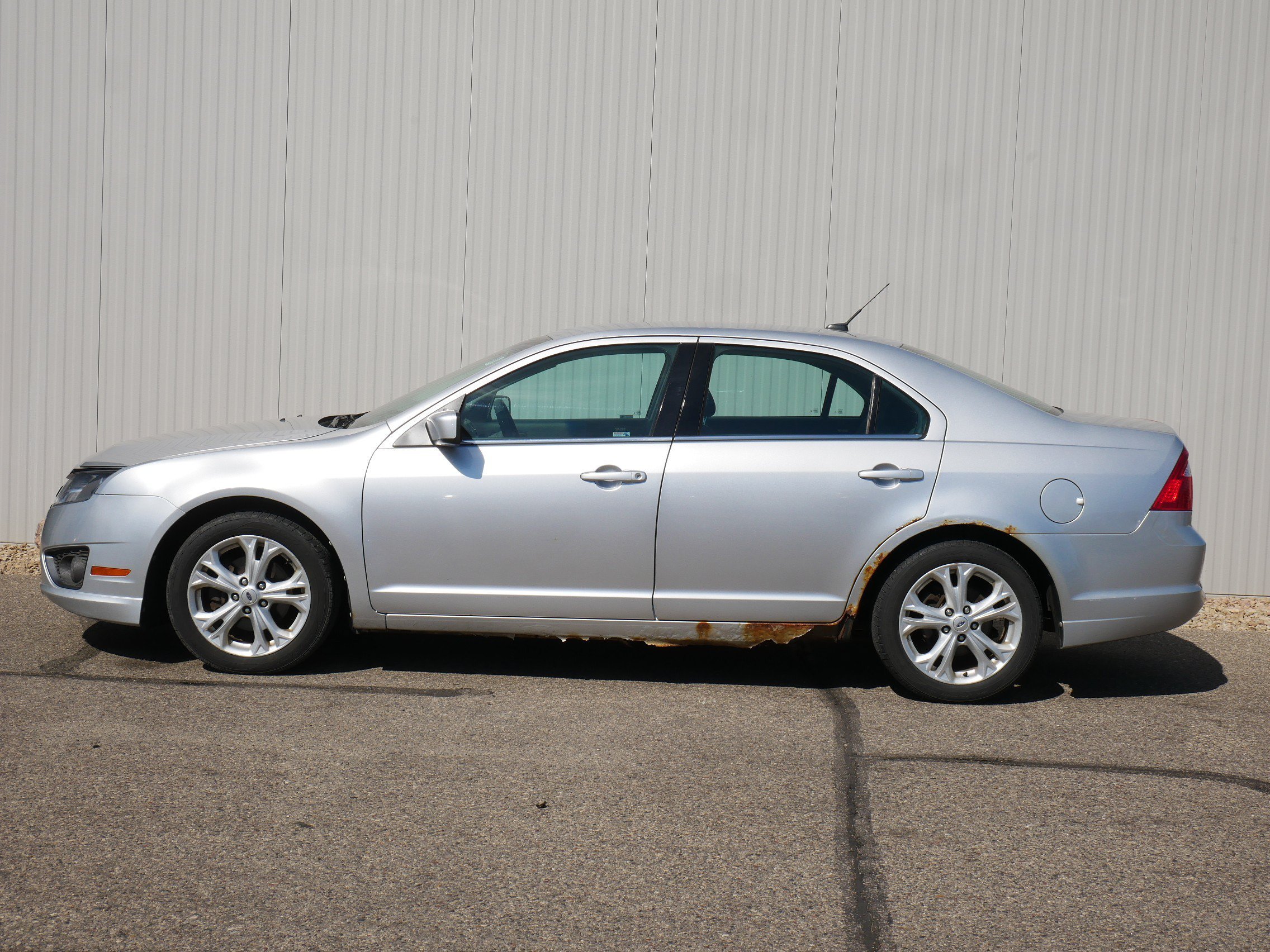 Used 2012 Ford Fusion SE with VIN 3FAHP0HG5CR138319 for sale in Hastings, Minnesota