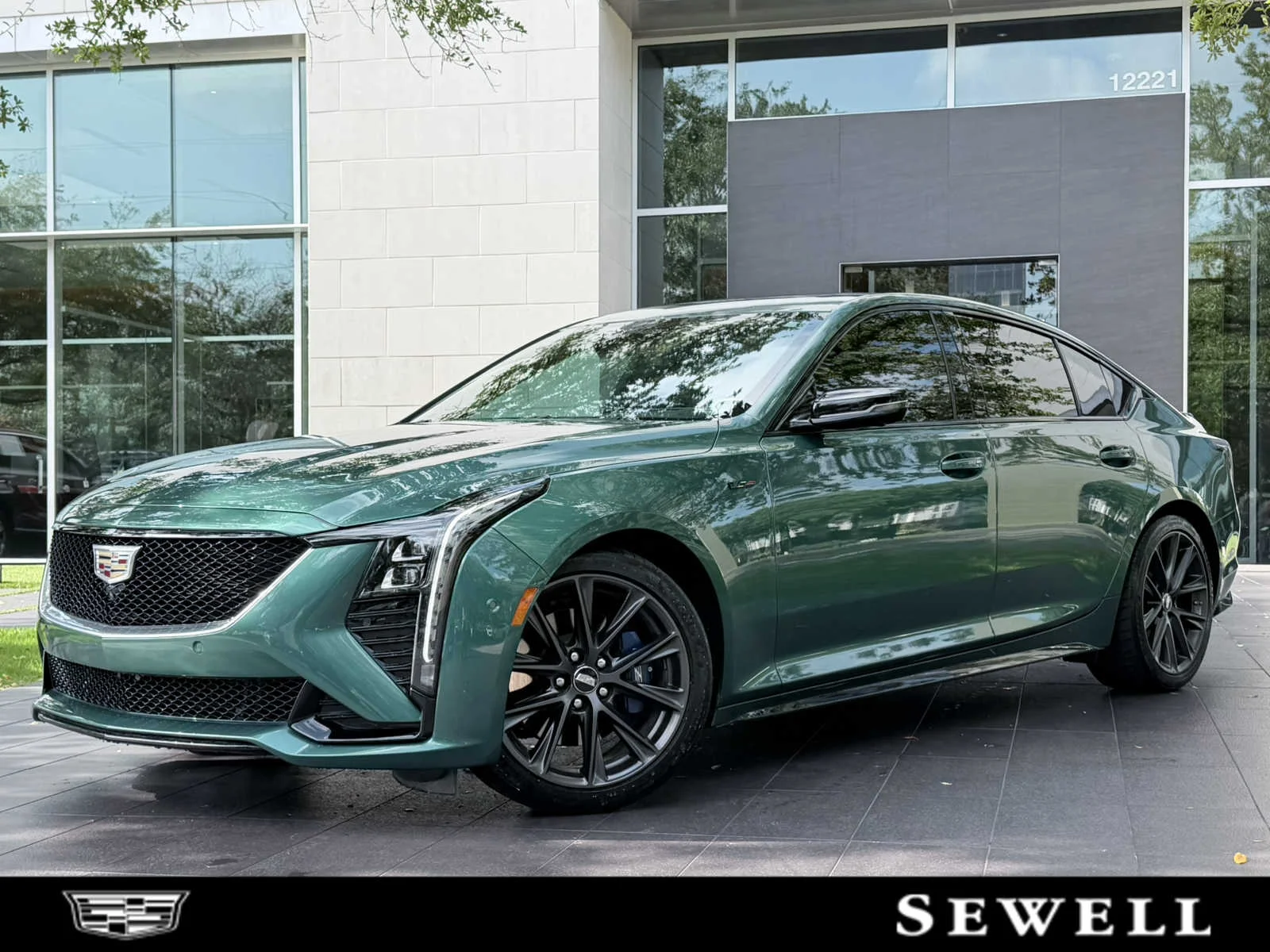 2025 Cadillac CT5 V-Series's photo