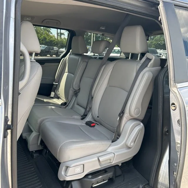 Used 2020 Lunar Silver Metallic Honda EX-L image 13