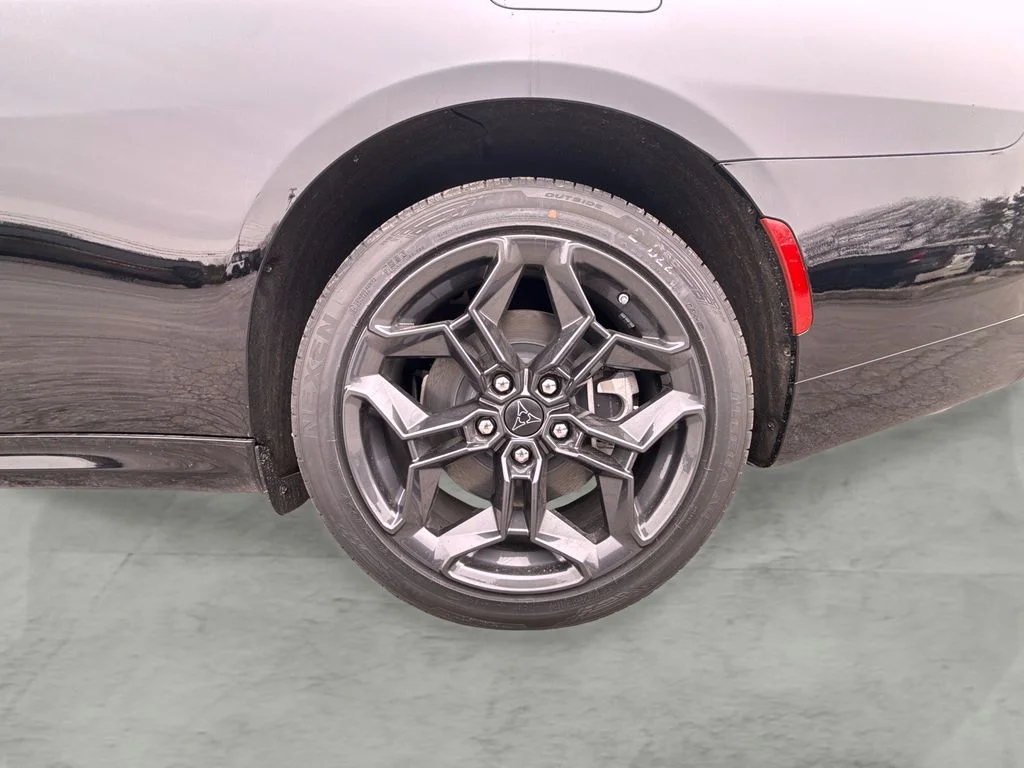 New 2026 Diamond Black Crystal Pearlcoat Dodge R/T image 14