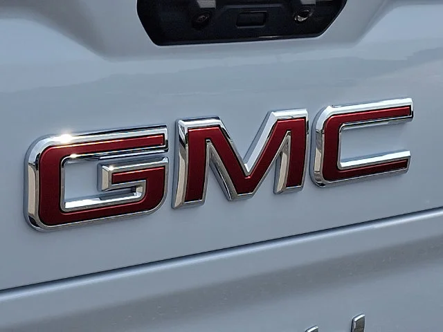 New 2026 Glacier White Tricoat GMC Denali image 22