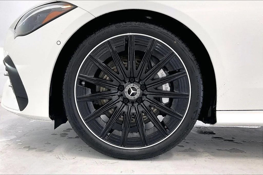 New 2026 Polar White Mercedes-Benz CLE 450 image 24