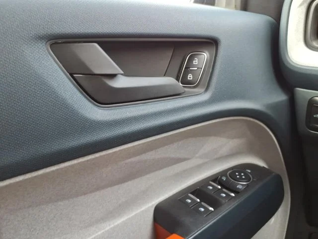 Used 2024 Blue Ford XLT image 31