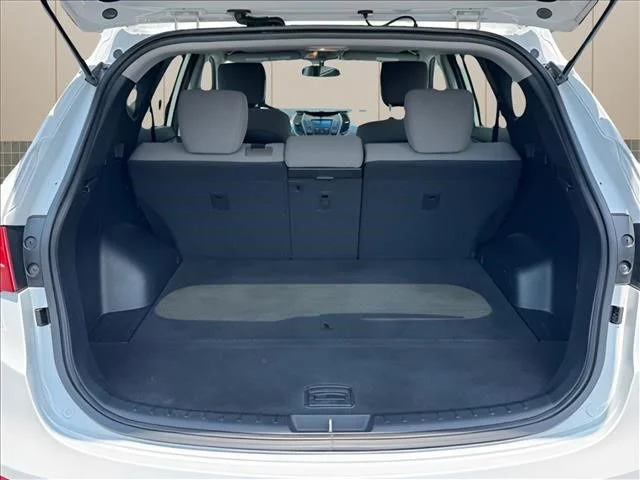 Used 2016 White Hyundai 2.4 Base image 16