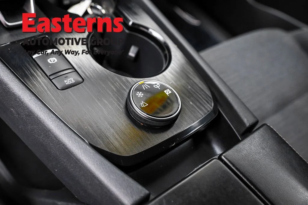 Used 2022 Black Nissan SV image 19